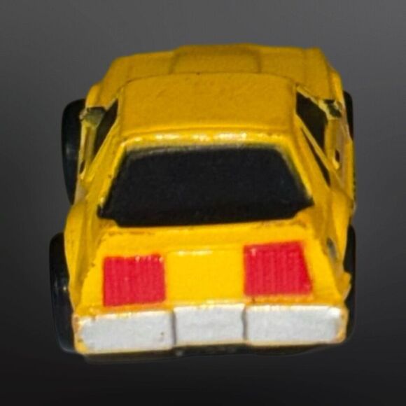 Funrise Micro Machines Action Magnifiers Ford Mustang Yellow Muscle Car A3 - Picture 4 of 9